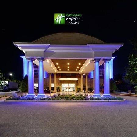 Holiday Inn Express & Suites Williamsburg By Ihg Exterior photo